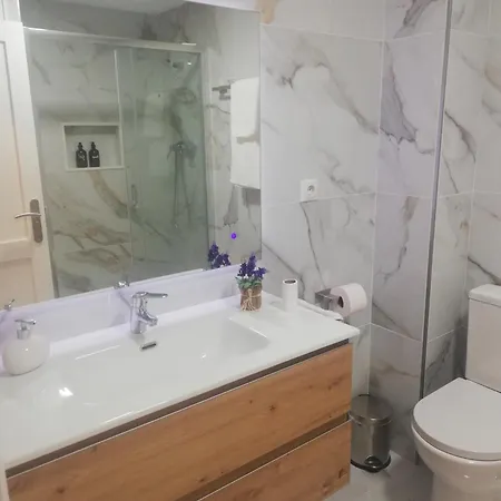 Areos פוברה דו קאראמינל